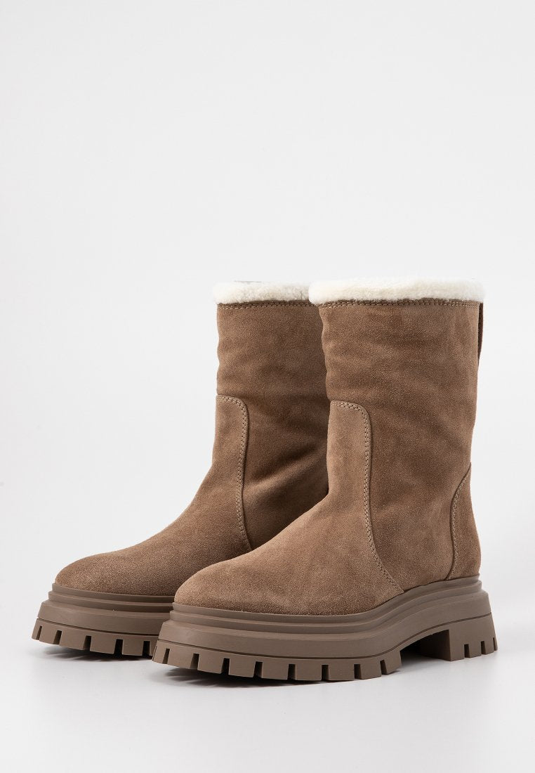 Stuart Weitzman BEDFRD CHILL MOTO