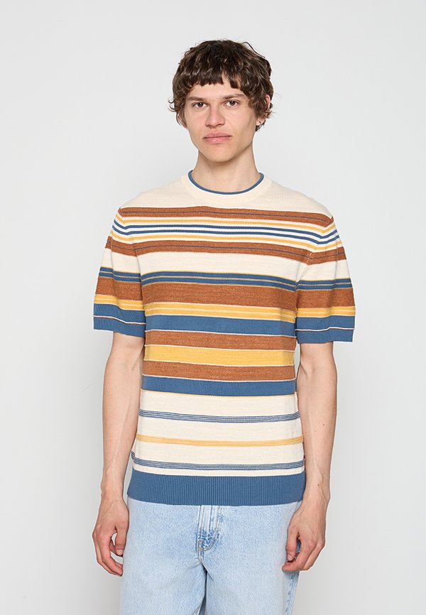 Levi's® ANI TEE