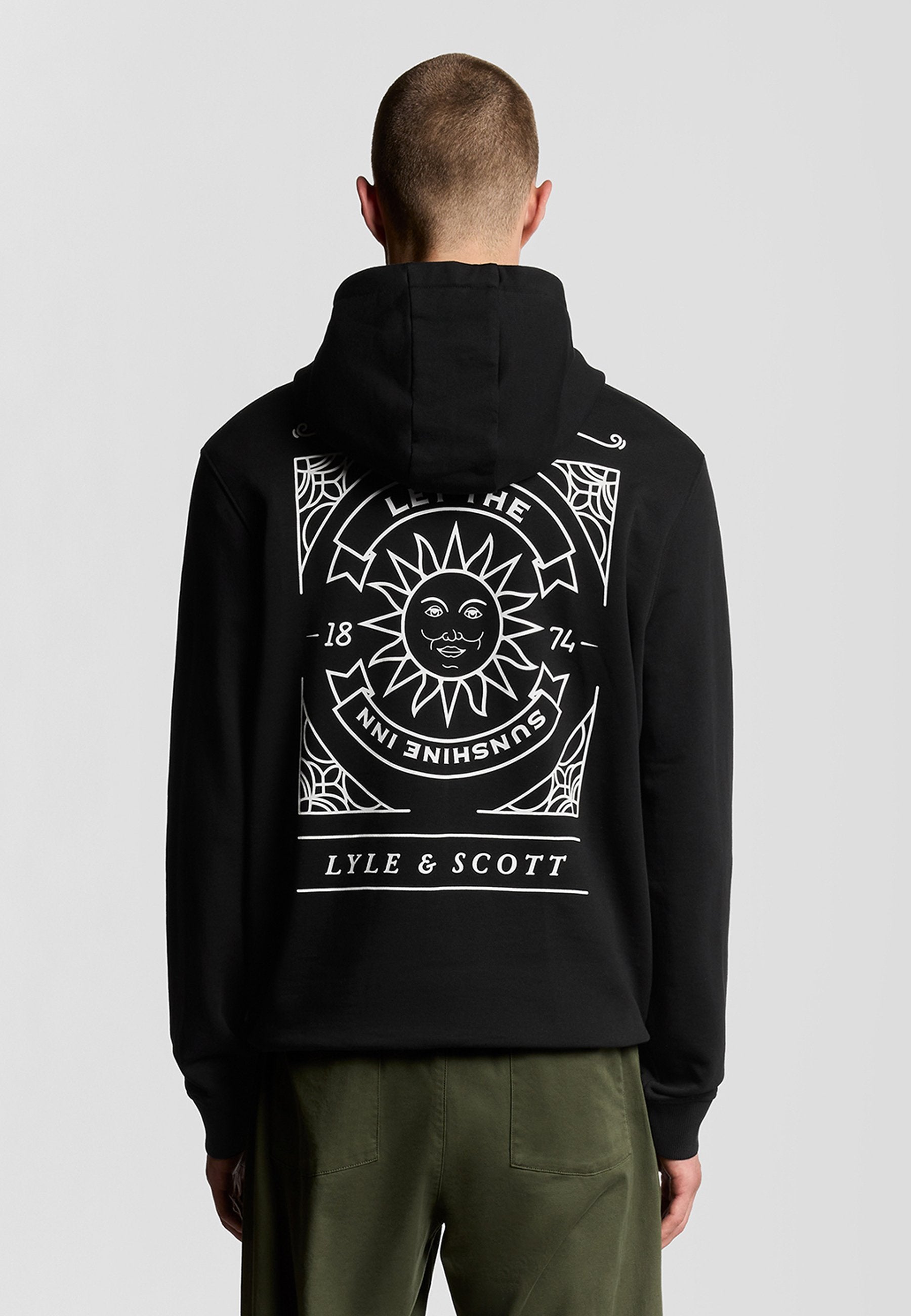 Lyle & Scott LYLE & SCOTT MID LAYERS SUNSHINE INN GRAPHIC HOODIE
