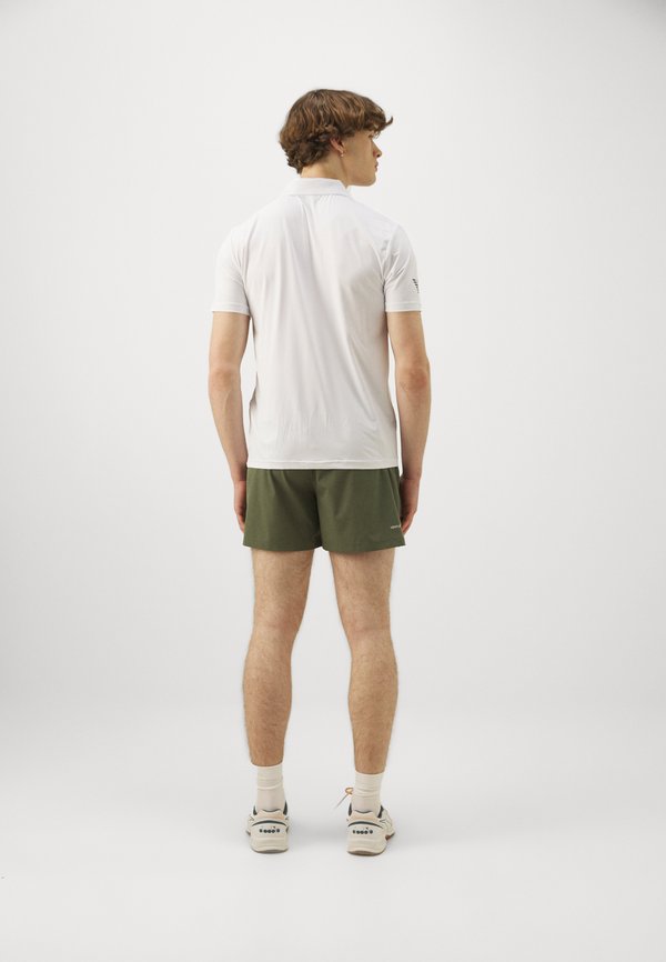 EA7 Emporio Armani