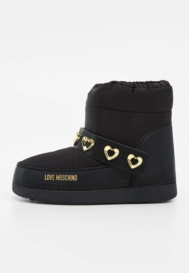Love Moschino