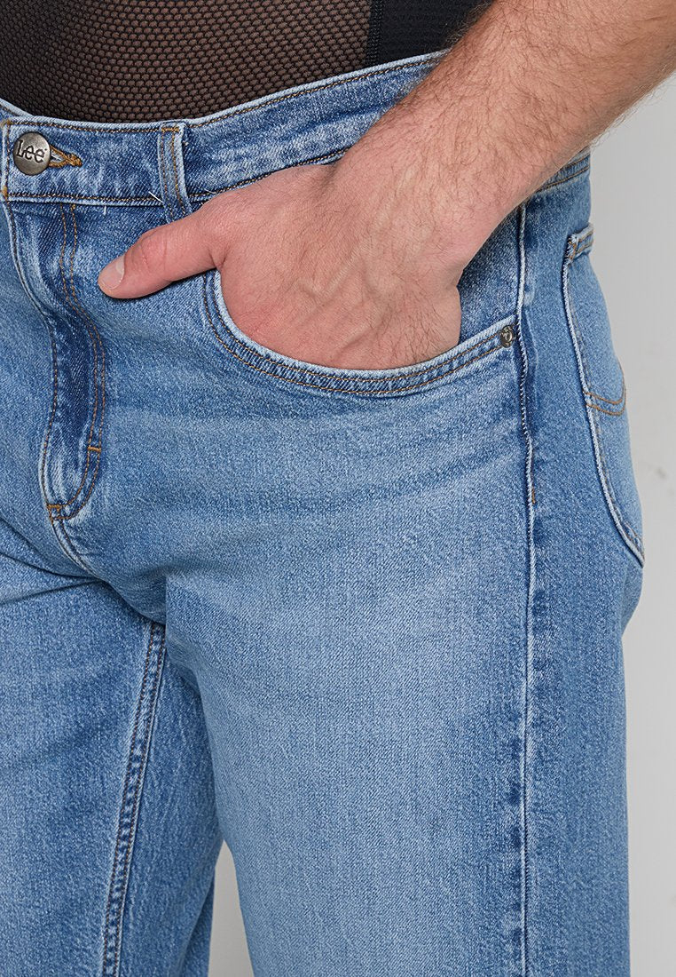 Lee OSCAR