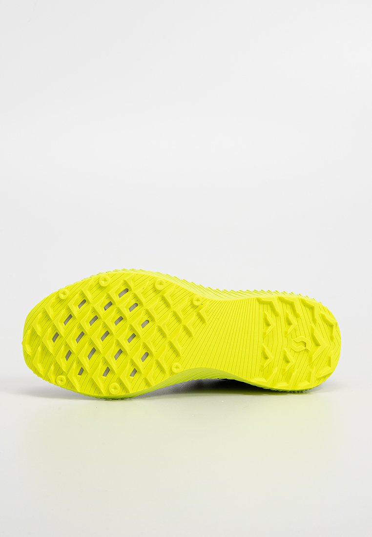 KINABALU ULTRA RC Media 4