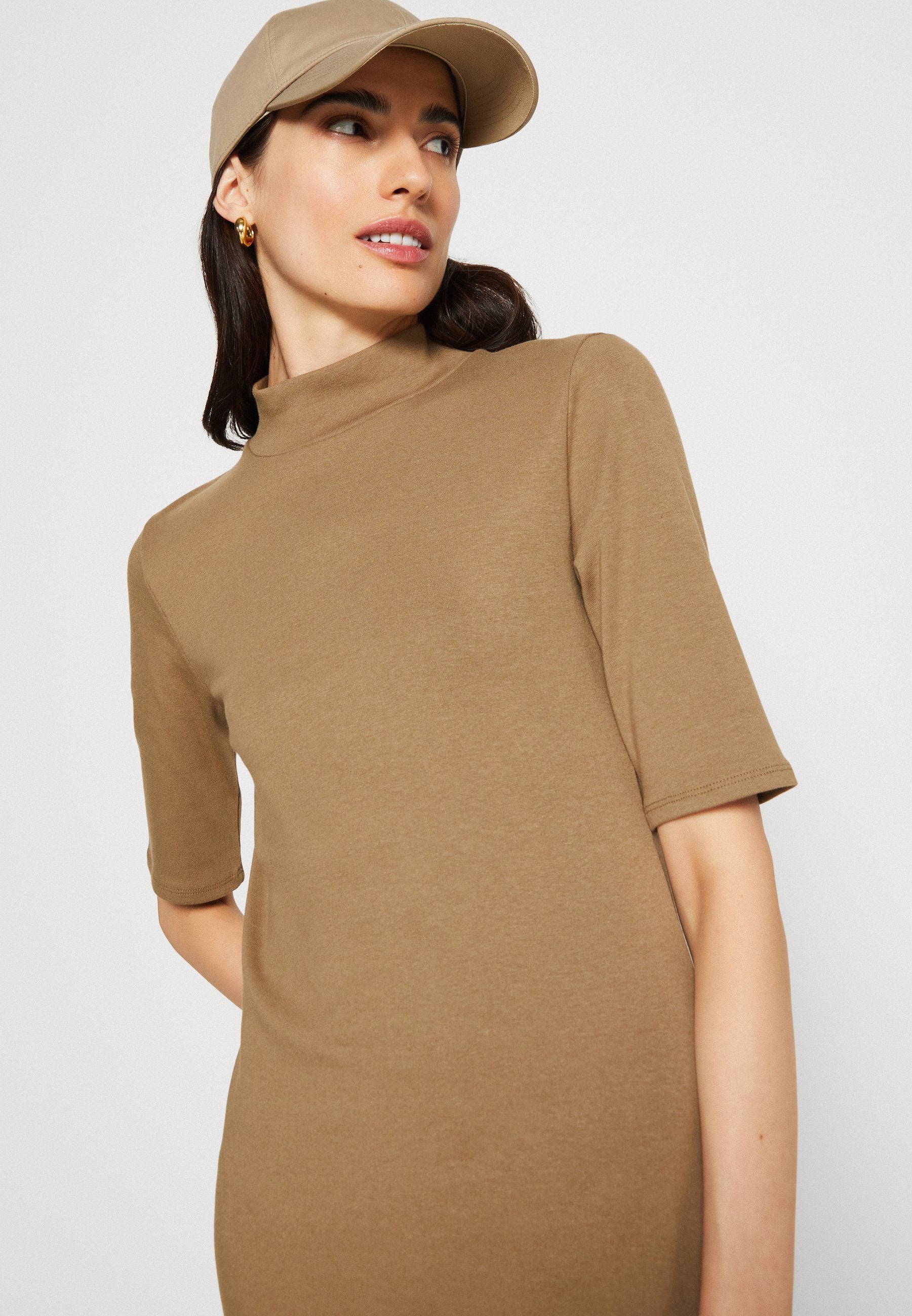 GAP MODERN MOCKNECK