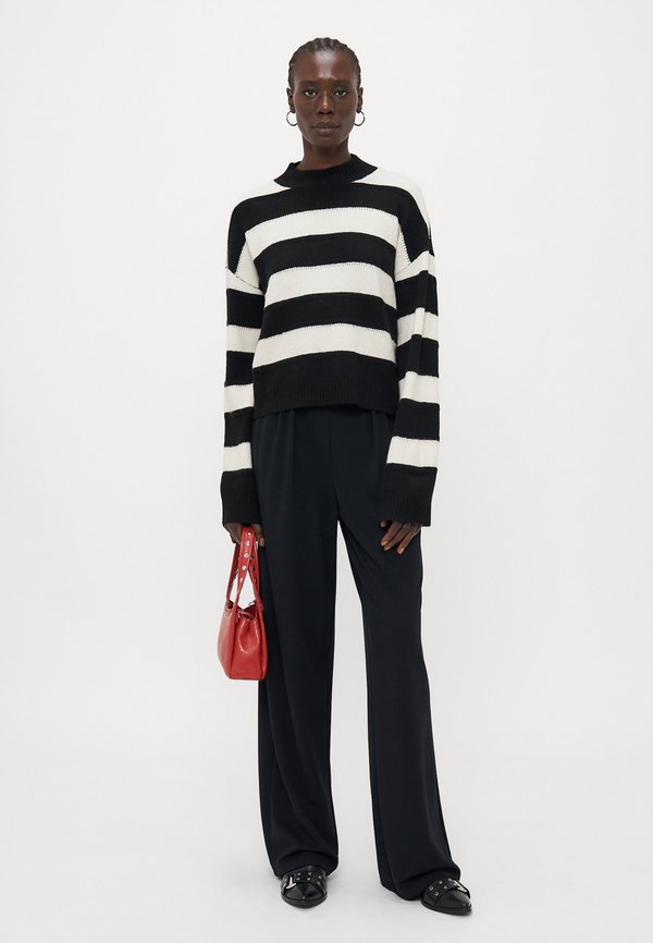 Vero Moda Tall VMINEZ HIGHNECK