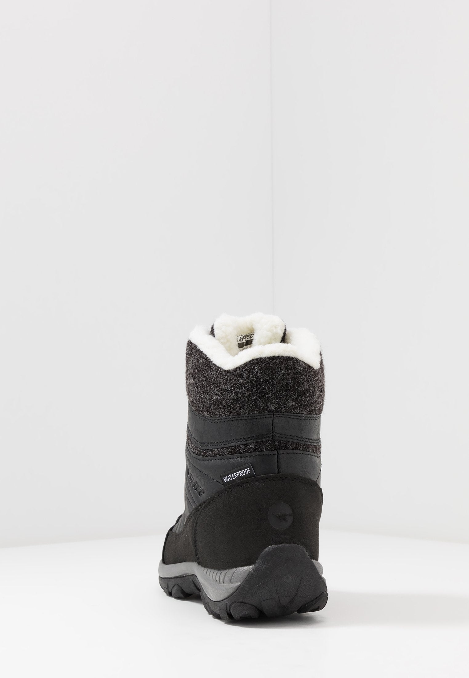HI-TEC RIVA MID