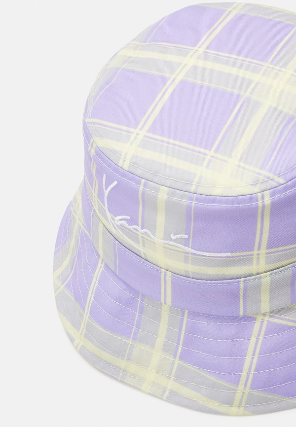 Karl Kani SIGNATURE REVERSIBLE CHECK BUCKET HAT