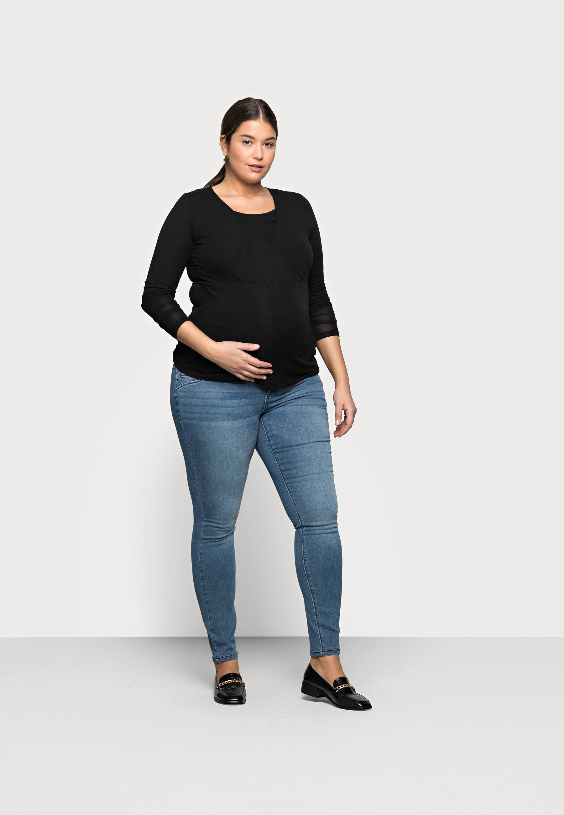 Mamalicious Curve MLARTUR TESS