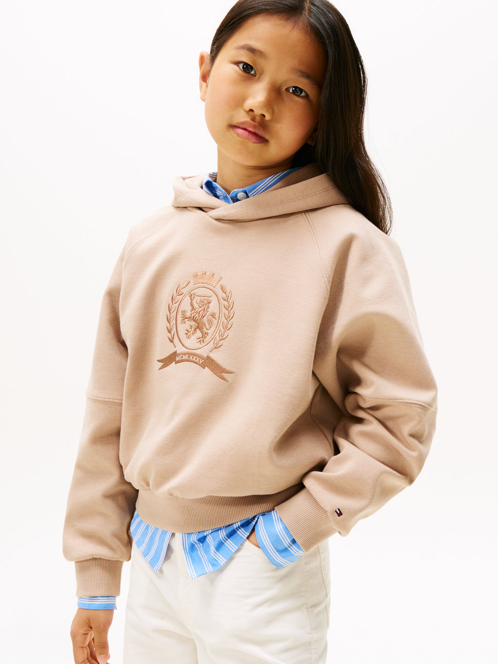 TONAL CREST HOODIE Media 3