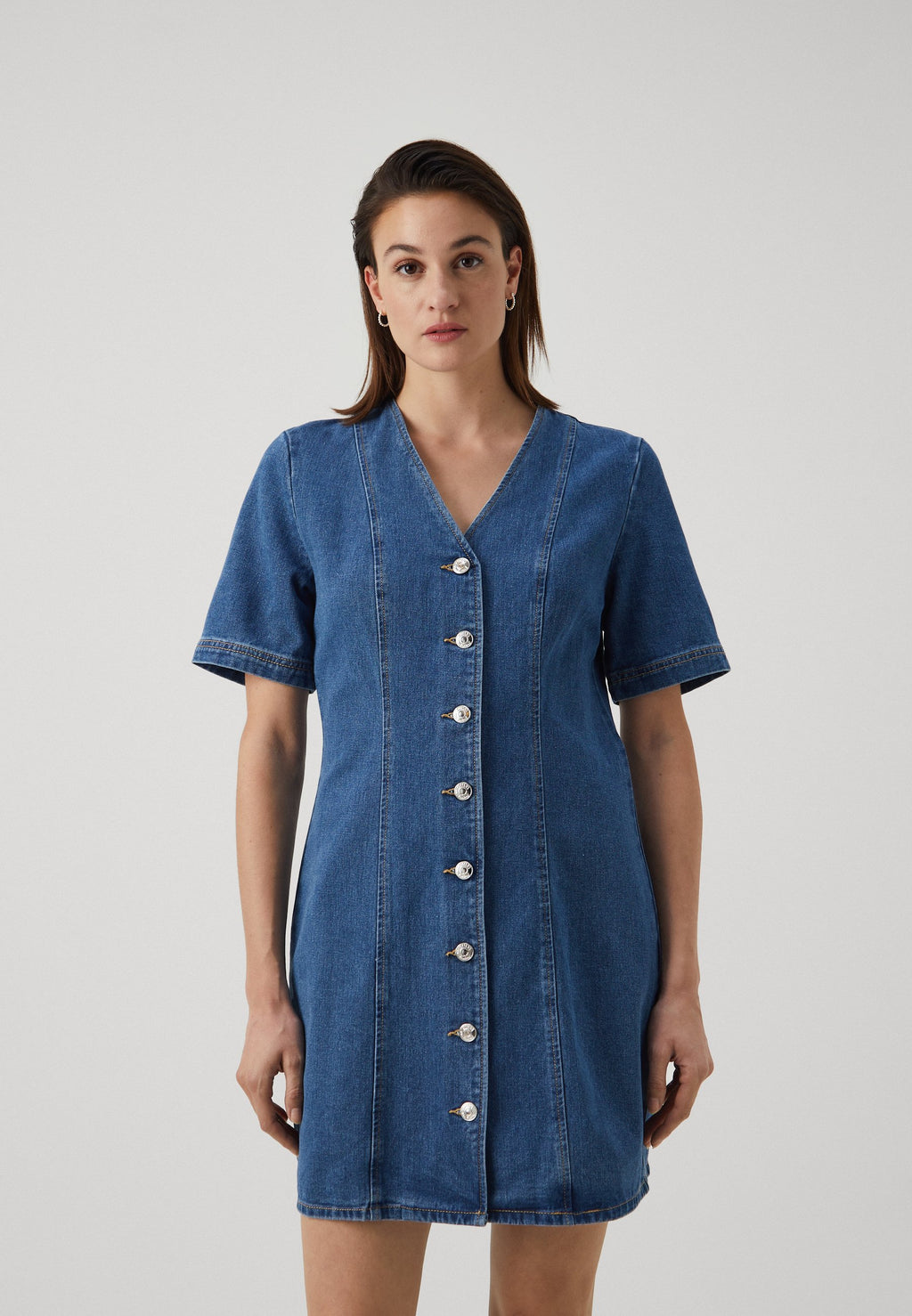 ONLKARLA V NECK DRESS Media 3