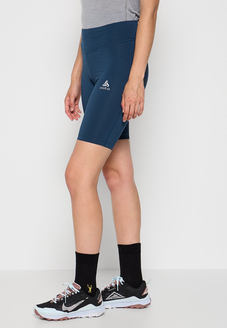 ODLO ESSENTIAL