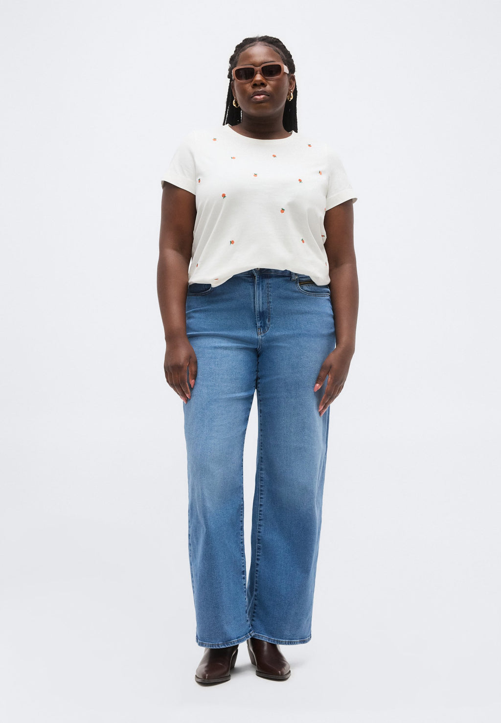 Wide-fit CARMADISON High waist Wide Leg Fit Media 2