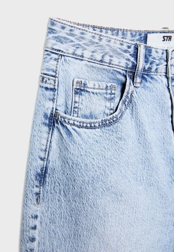 Stradivarius BEQUEME