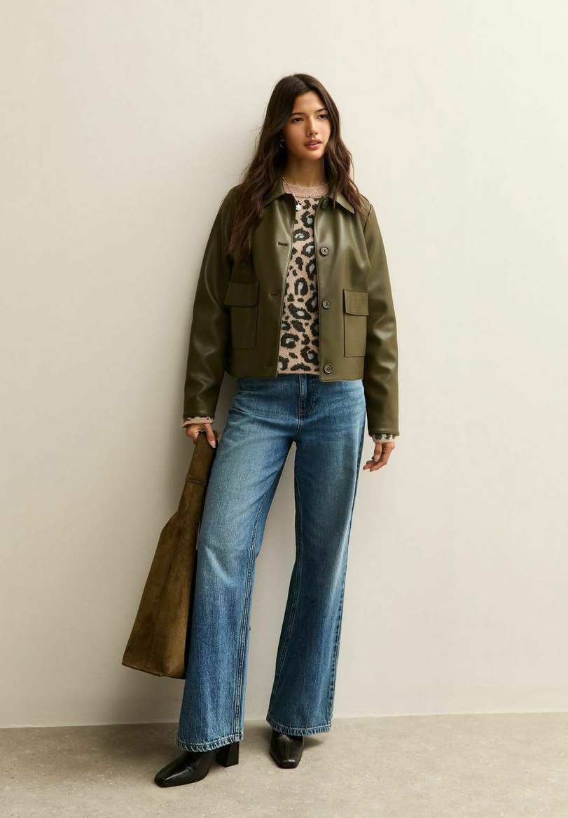 New Look LEOPARD CREW NECK