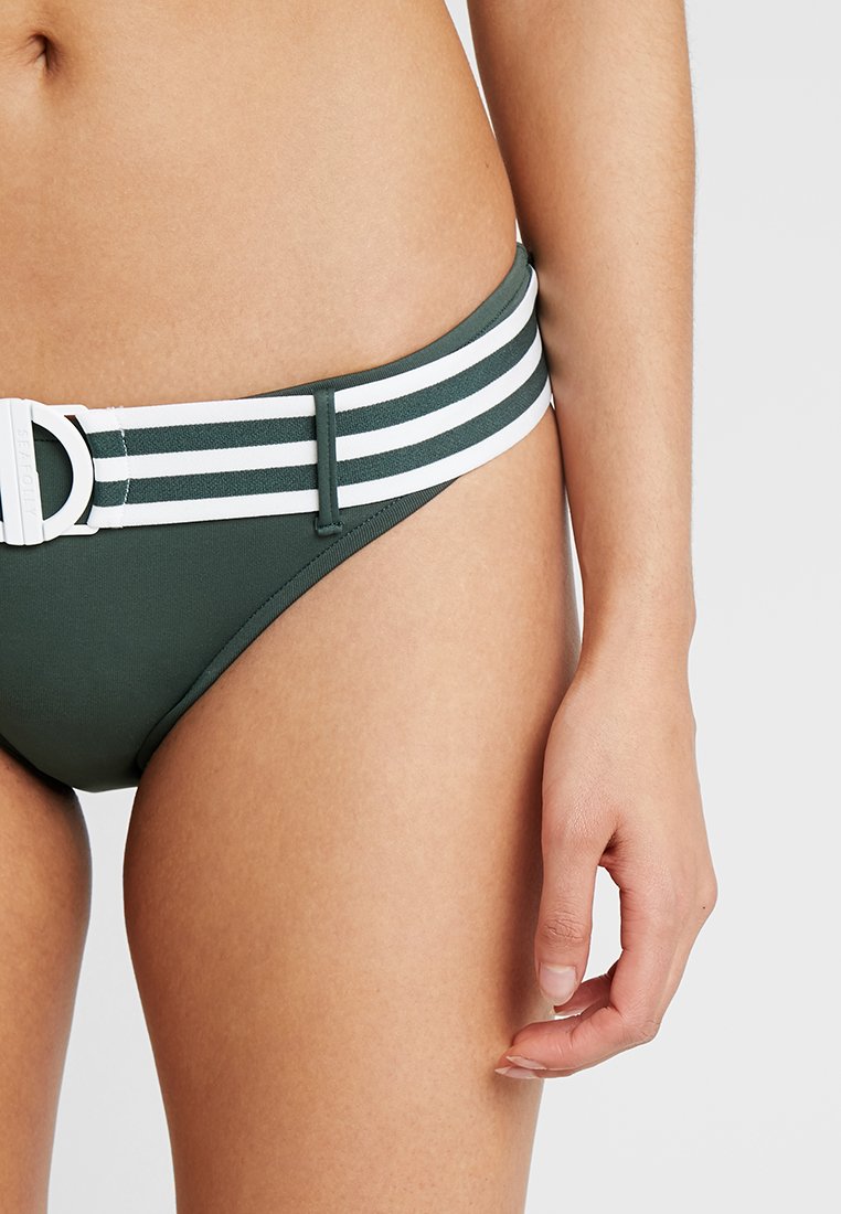BELTED HIPSTER Media 5