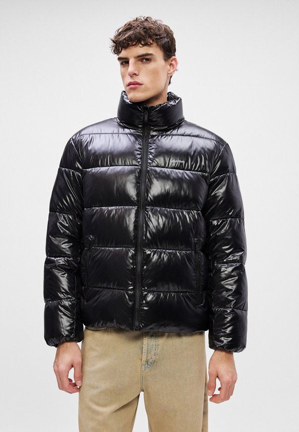 Calvin Klein GLOSSY CHANNELED PUFFER