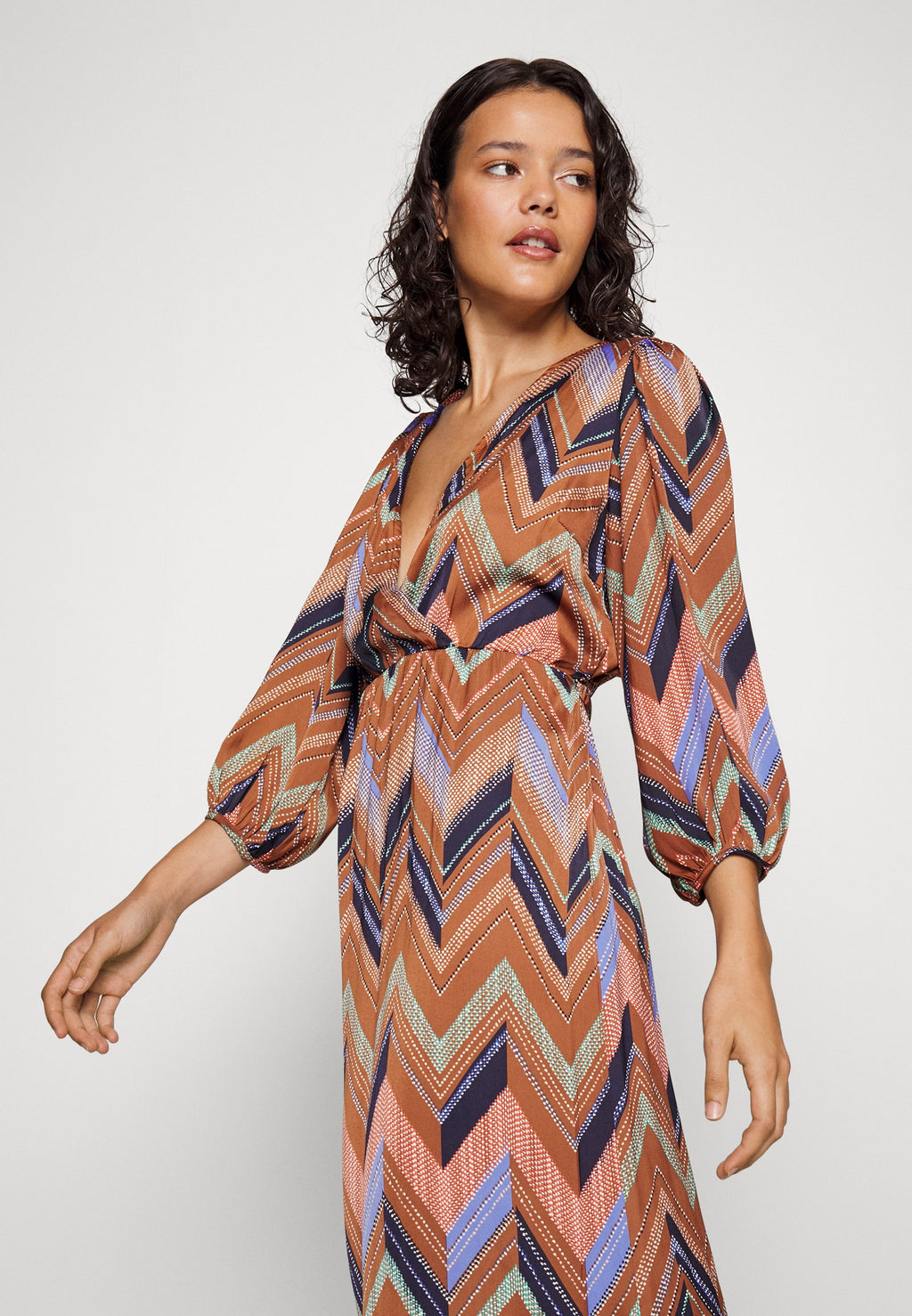 ONLSHEA LONG WRAP DRESS Media 5