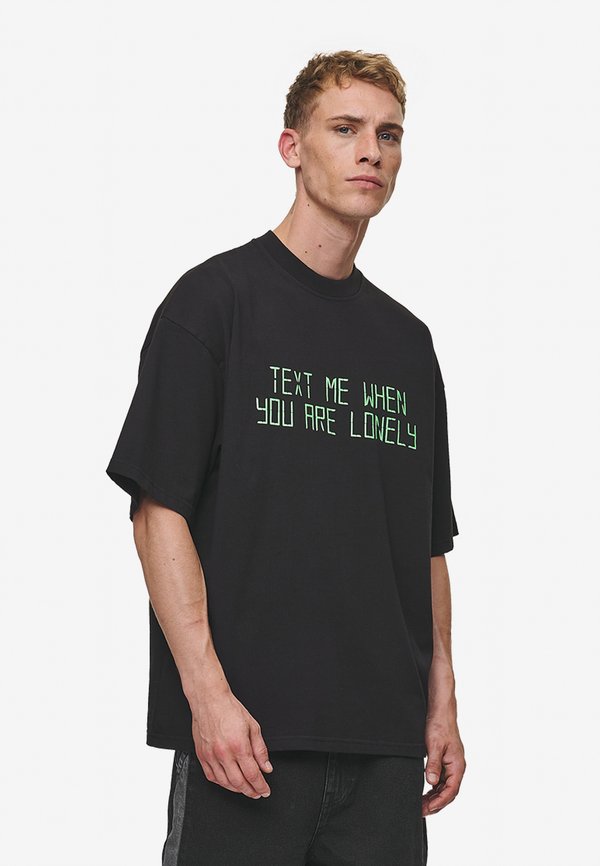 Pegador BLEEK BOXY TEE