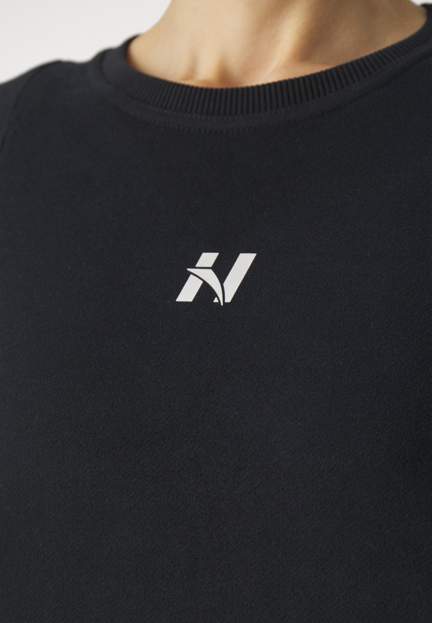 Nebbia WOMENS LONG SLEEVE