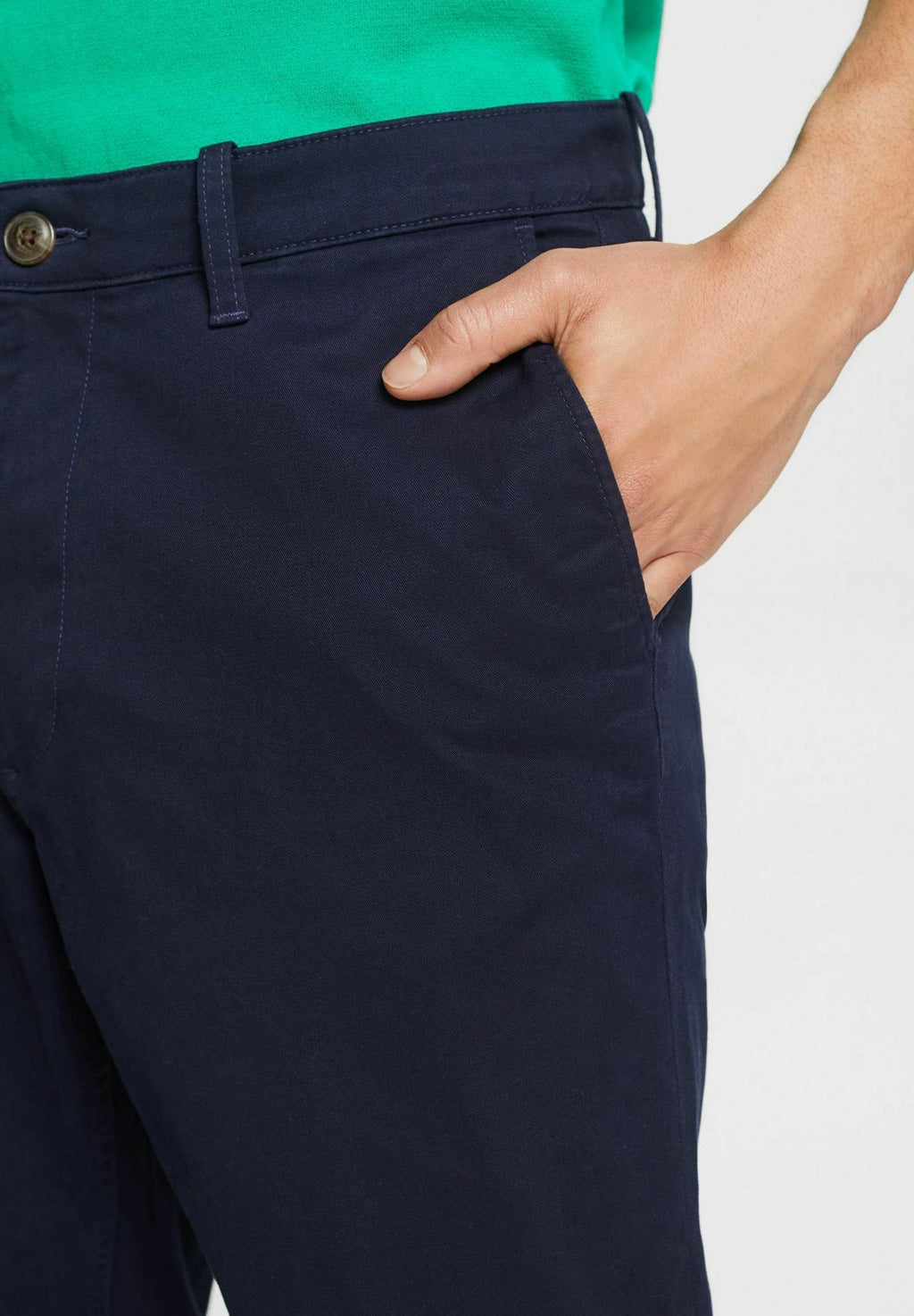CLASSIC STRAIGHT FIT Media 5