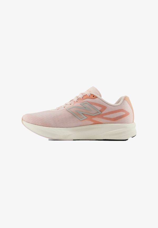 New Balance FUELCELL FLITE-R - Road running shoes - pink granite sea salt