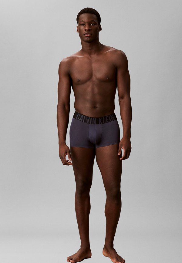 Calvin Klein CALVIN KLEIN 3 PACK LOW RISE TRUNKS - INTENSE POWER AIR - Trunks - black  poseidon blue