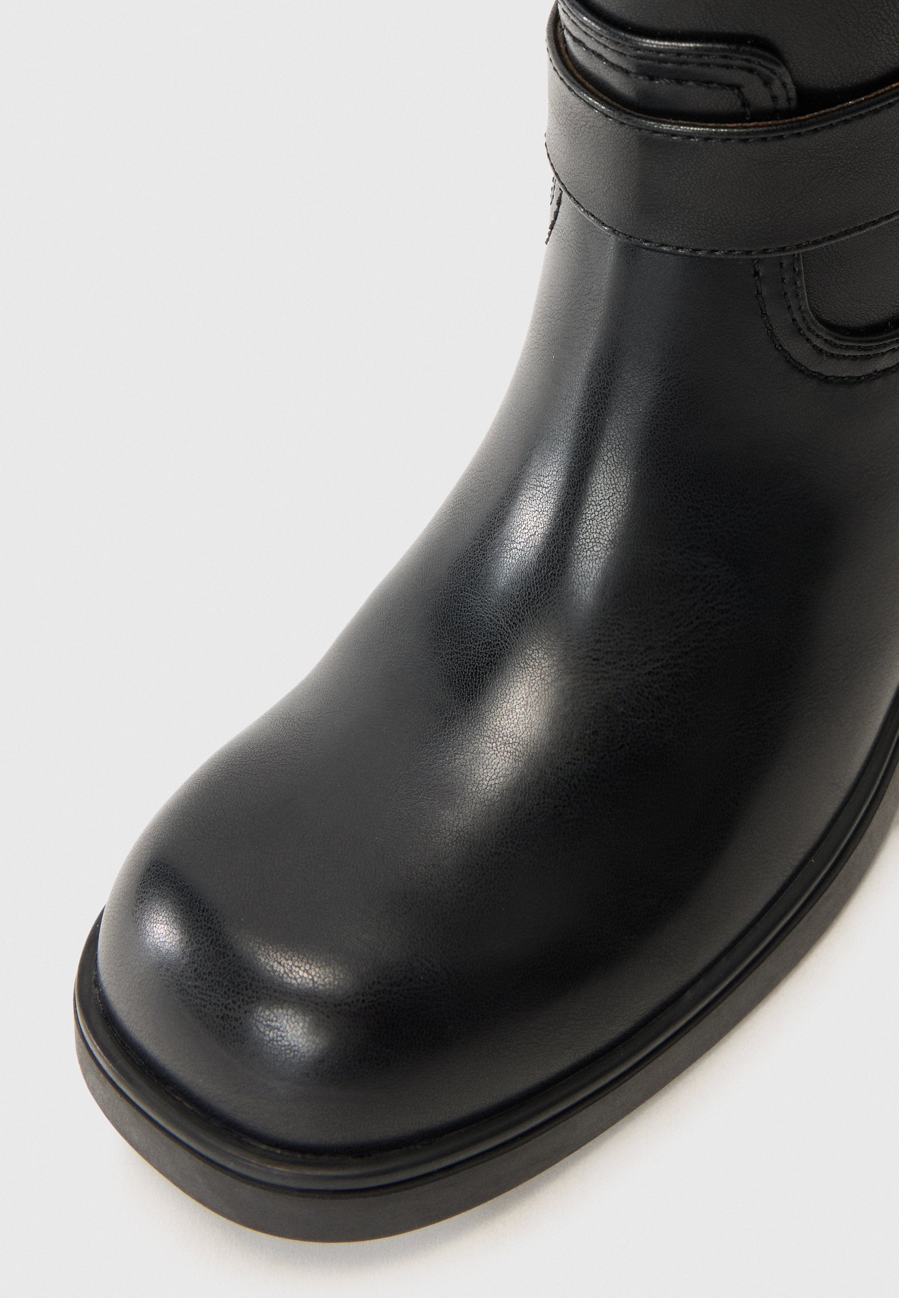Armani Exchange Cowboy-/Bikerstiefelette Media 5