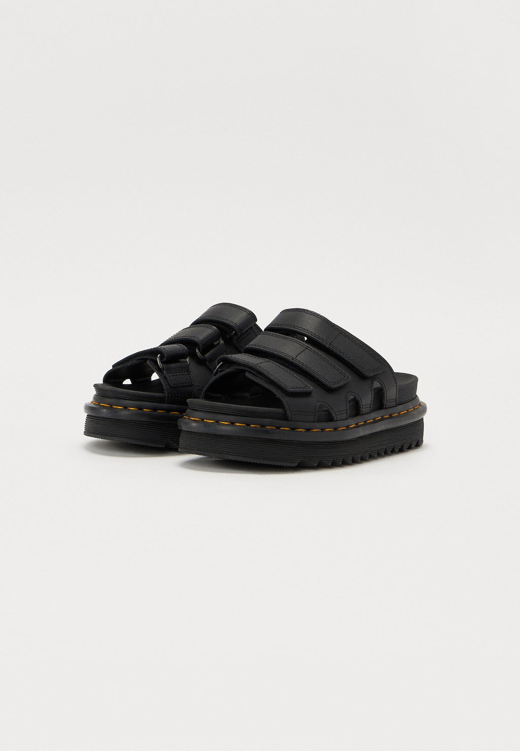 Dr. Martens RAINE