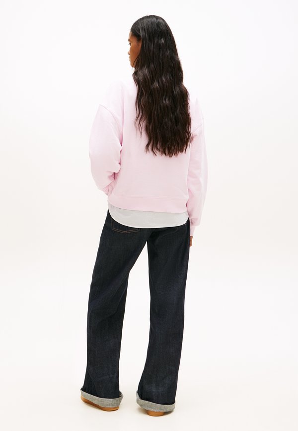 Tommy Jeans WAVY FLAG SUEDED TERRY BOXY SWEATSHIRT