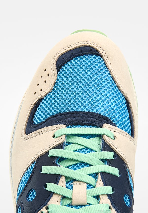 Saucony Originals AZURA