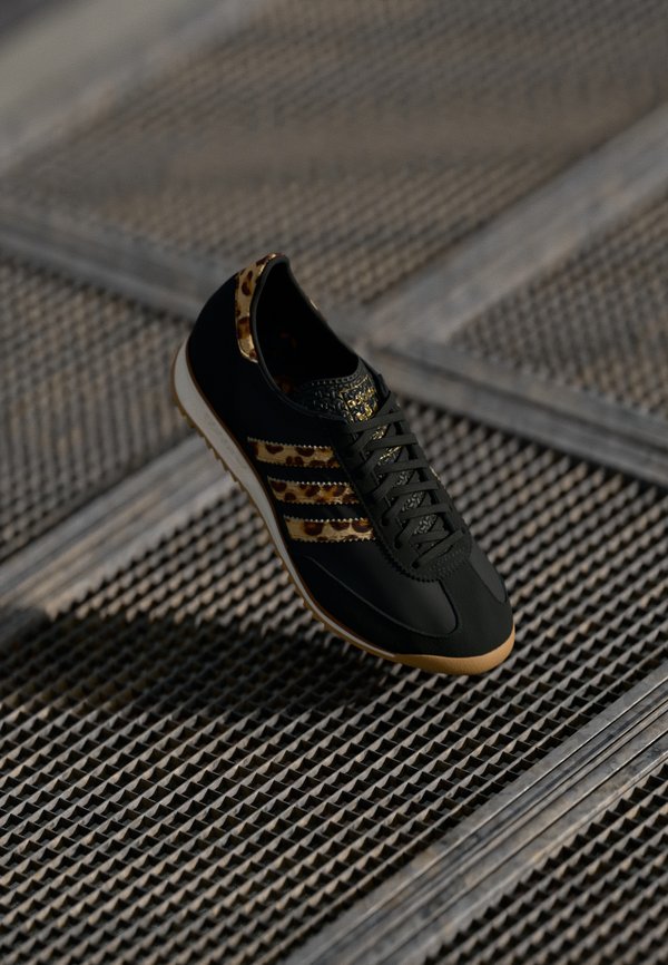 adidas Originals SL 72 OG - Trainers - preloved brown/core black