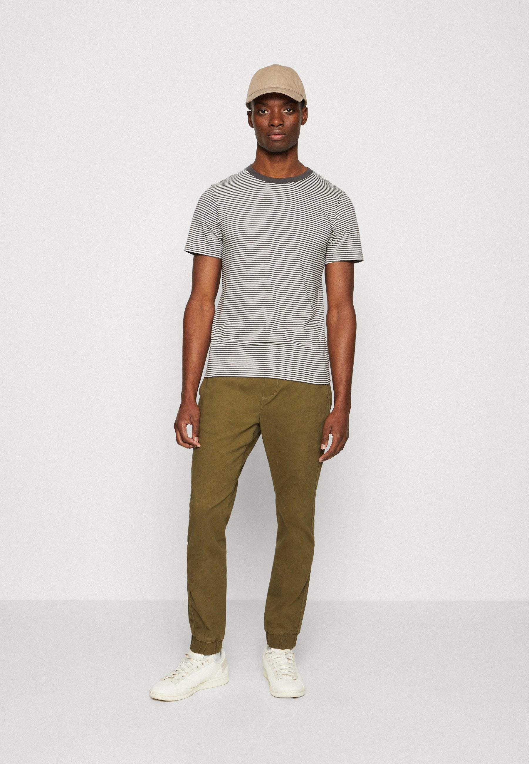Joggers ONSLINUS Tapered Fit Media 2