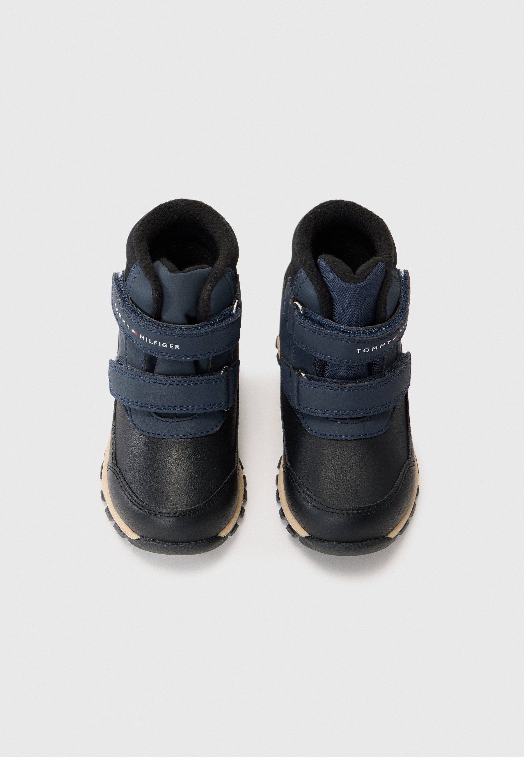 SCOTTIE WATERPROOF UNISEX Media 4