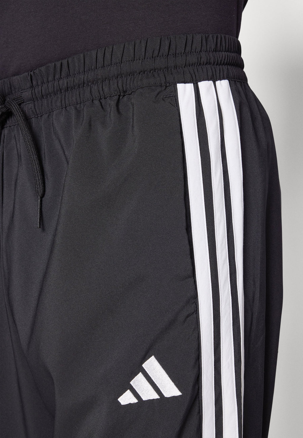 adidas Sportswear ESSENTIAL THREE STRIPES