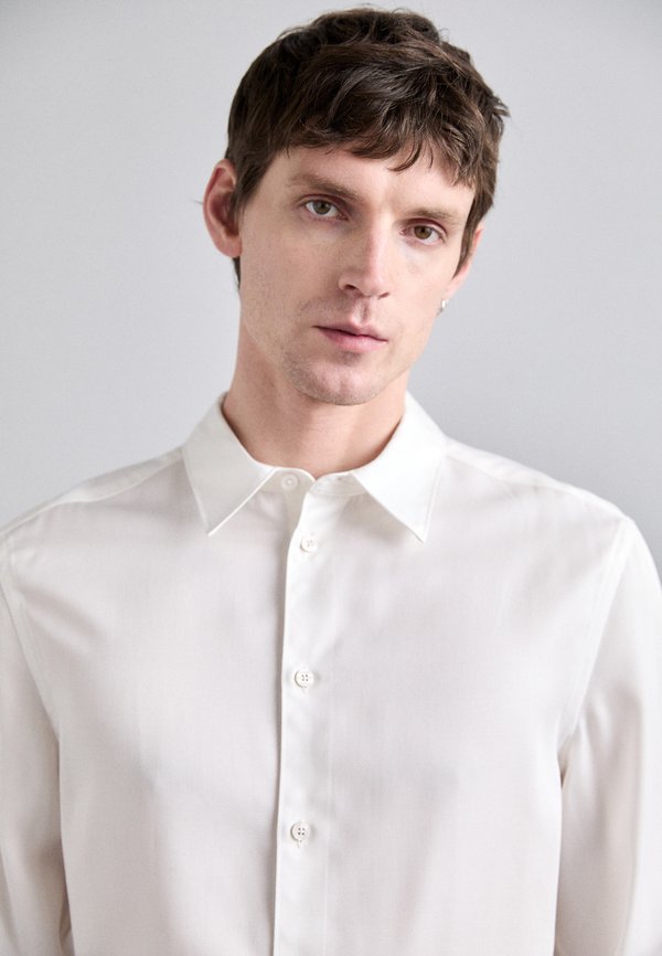 J.LINDEBERG SLIM COMFORT