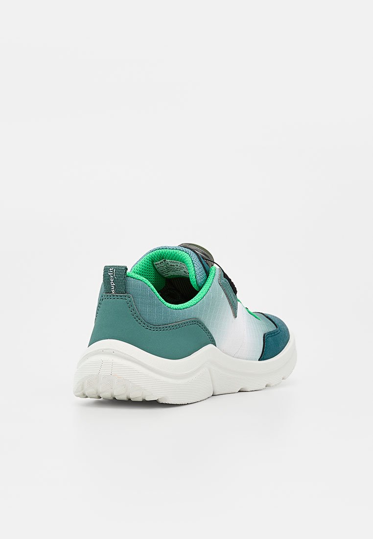 Superfit KICKS