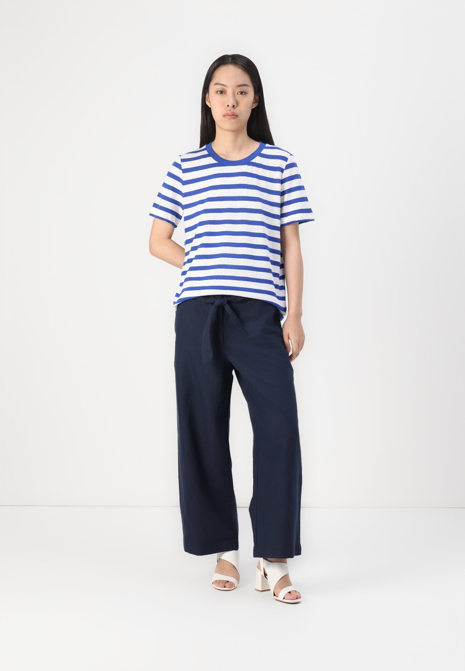 Esprit T-Shirt print Media 2
