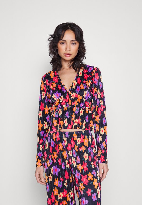 ONLY Petite ONLCLAUDIA V NECK