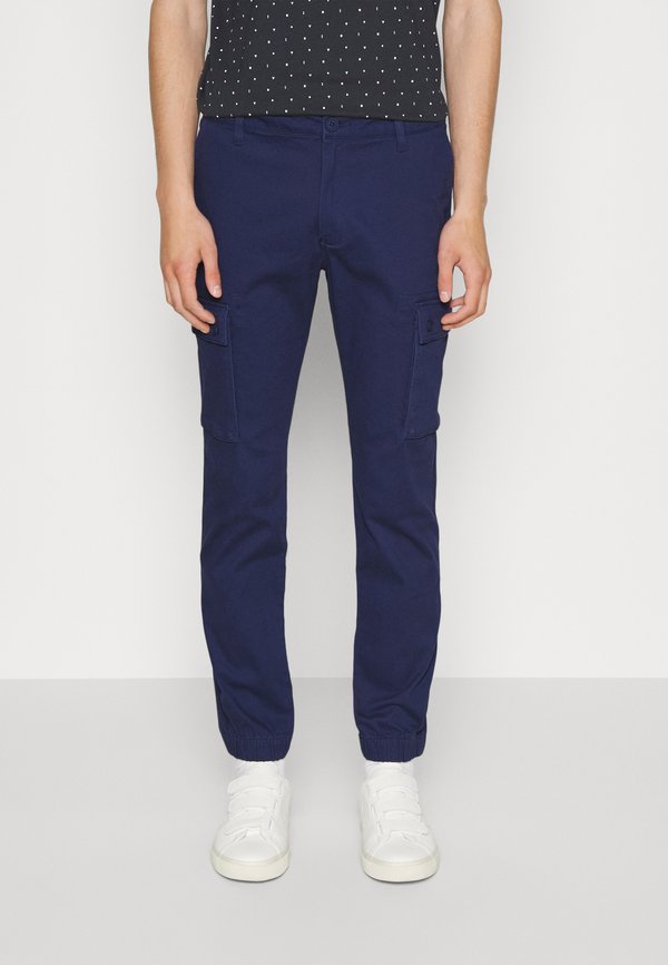 Pier One by Zalando