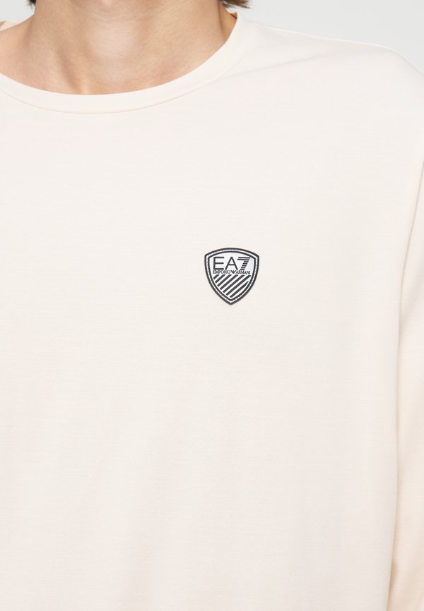 EA7 Emporio Armani