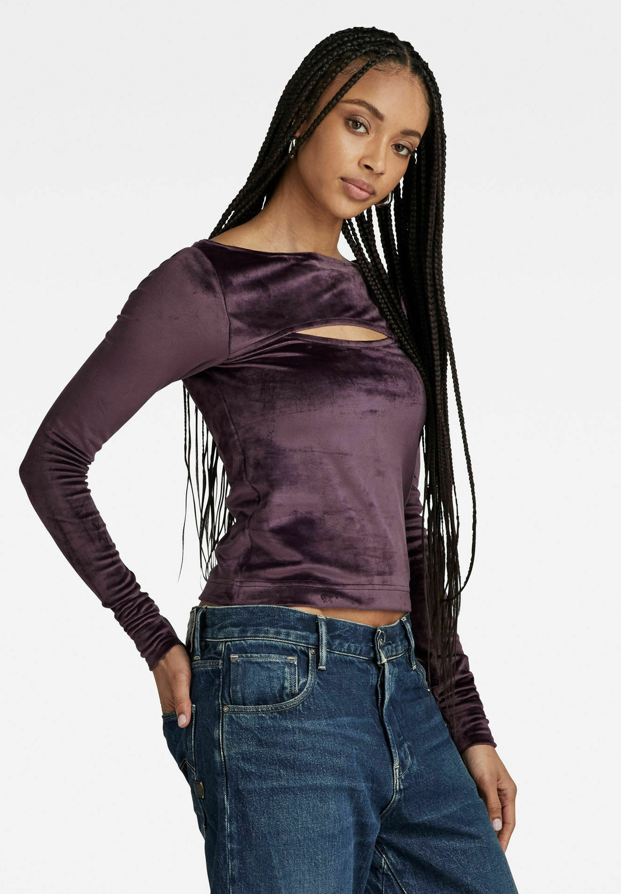 CUT OUT SLIM BOATNECK  Media 5