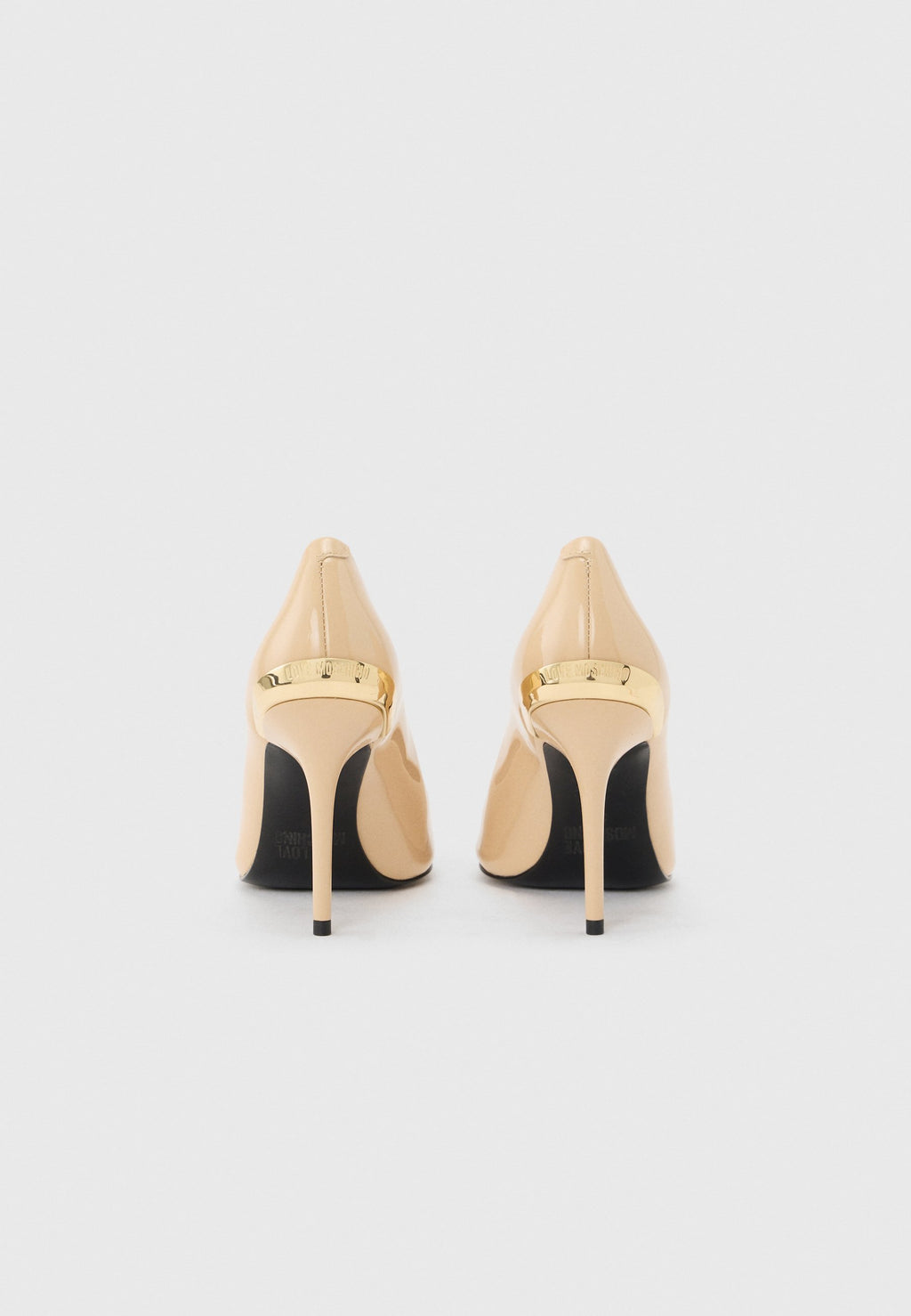 Love Moschino SPOILER
