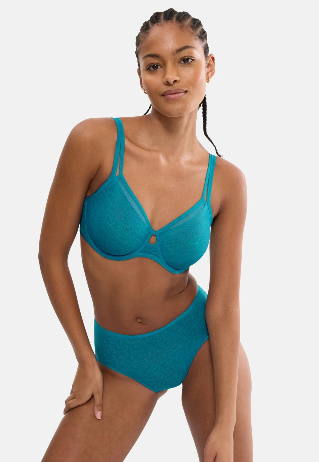 Triumph TRIUMPH SIGNATURE SHEER W01 EX