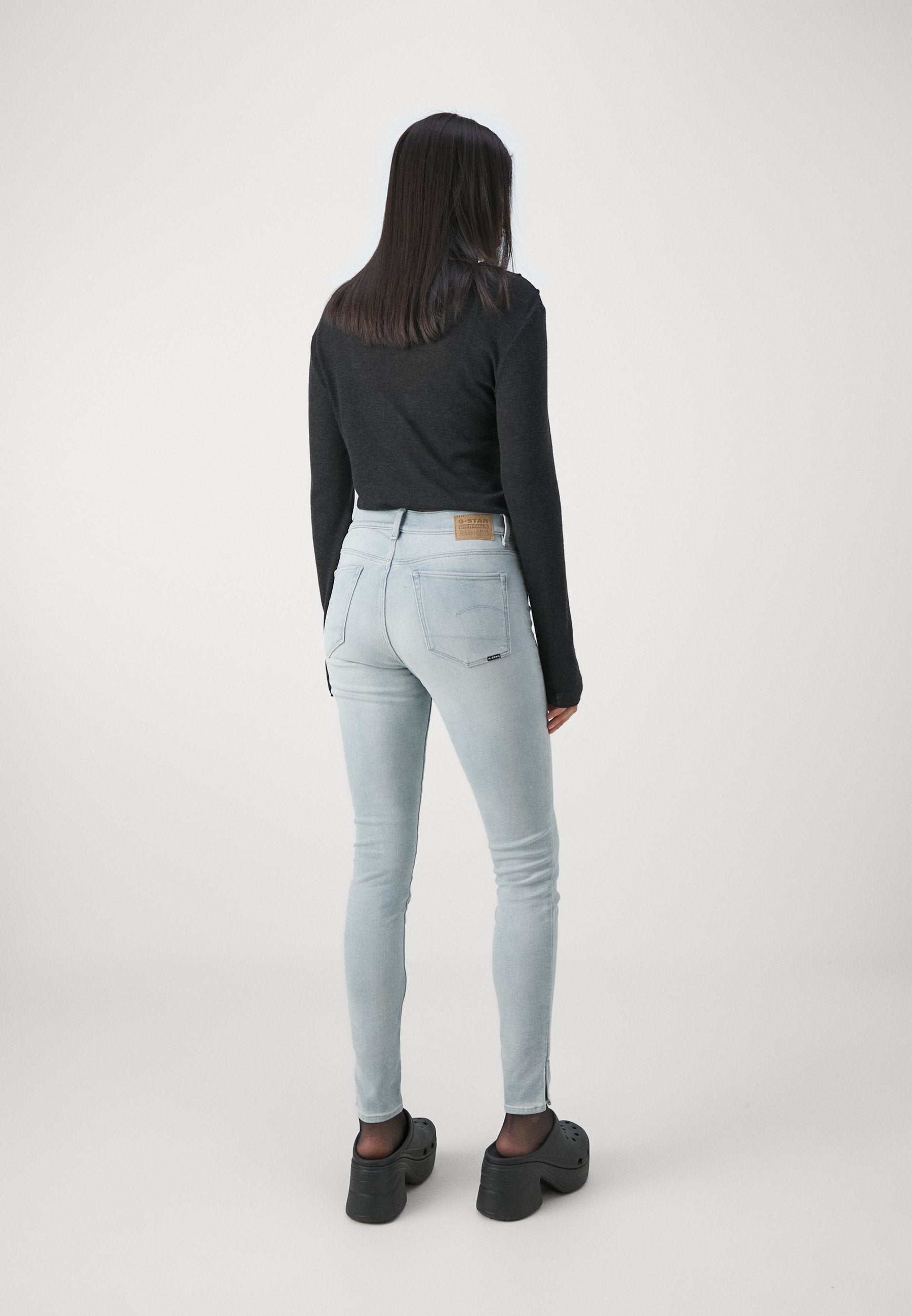 3301 SKINNY SPLIT Media 5