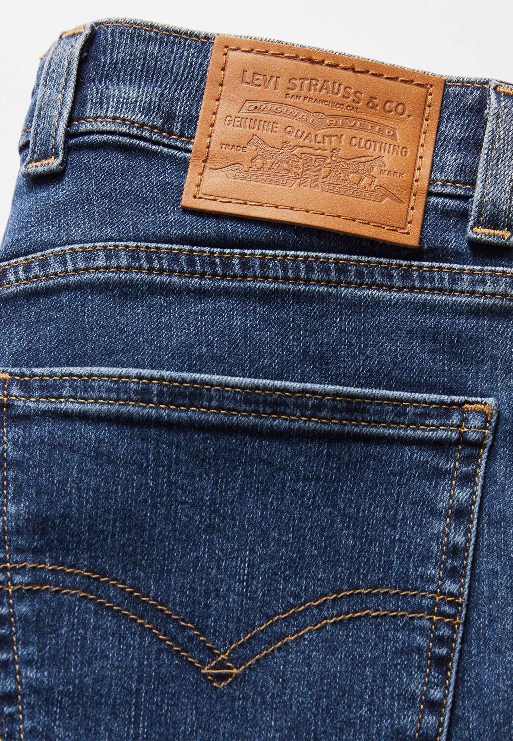Levi's® 724® TAILORED W/ WELT POCKET
