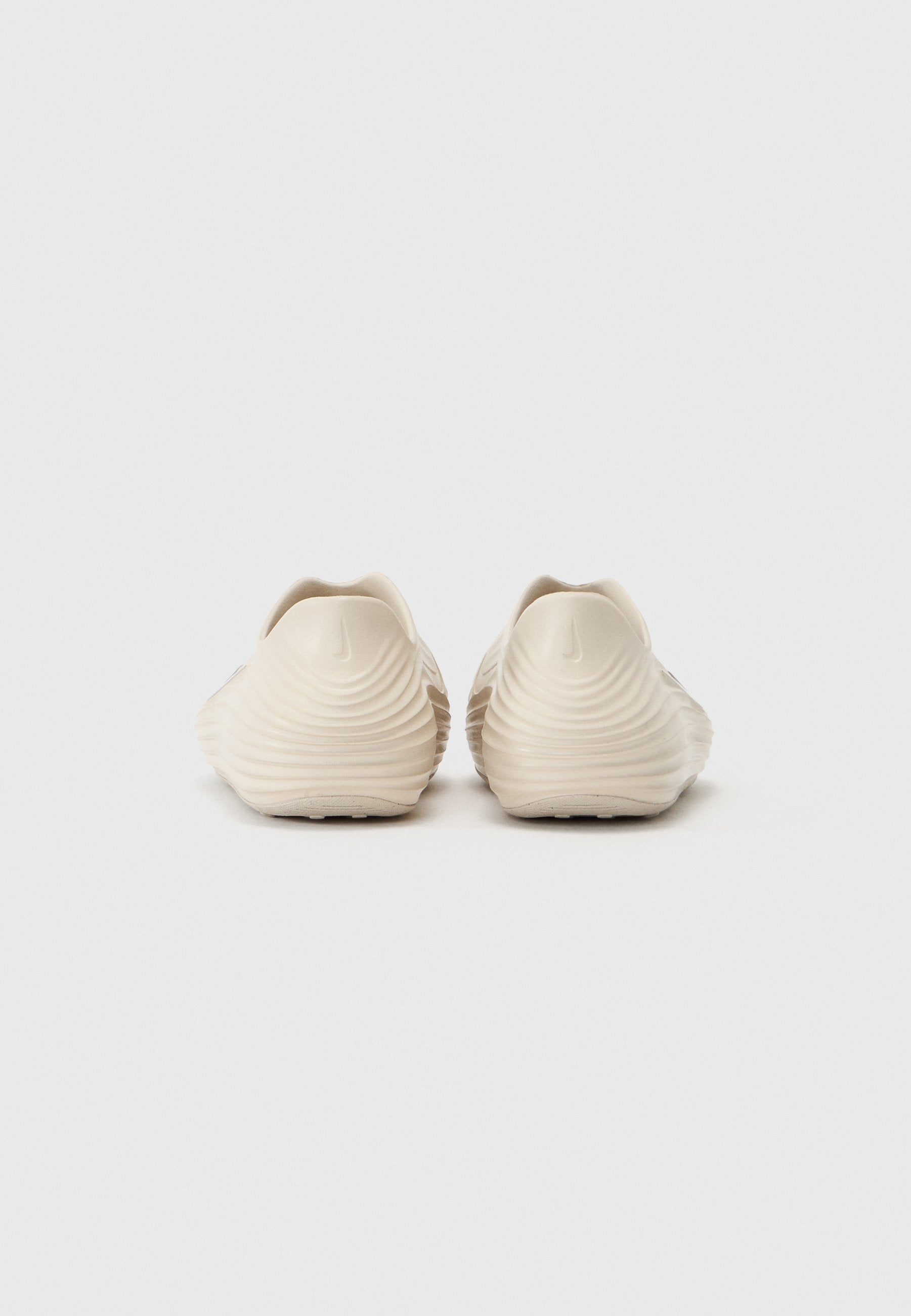 Nike Sportswear REACTX REJUVEN 8