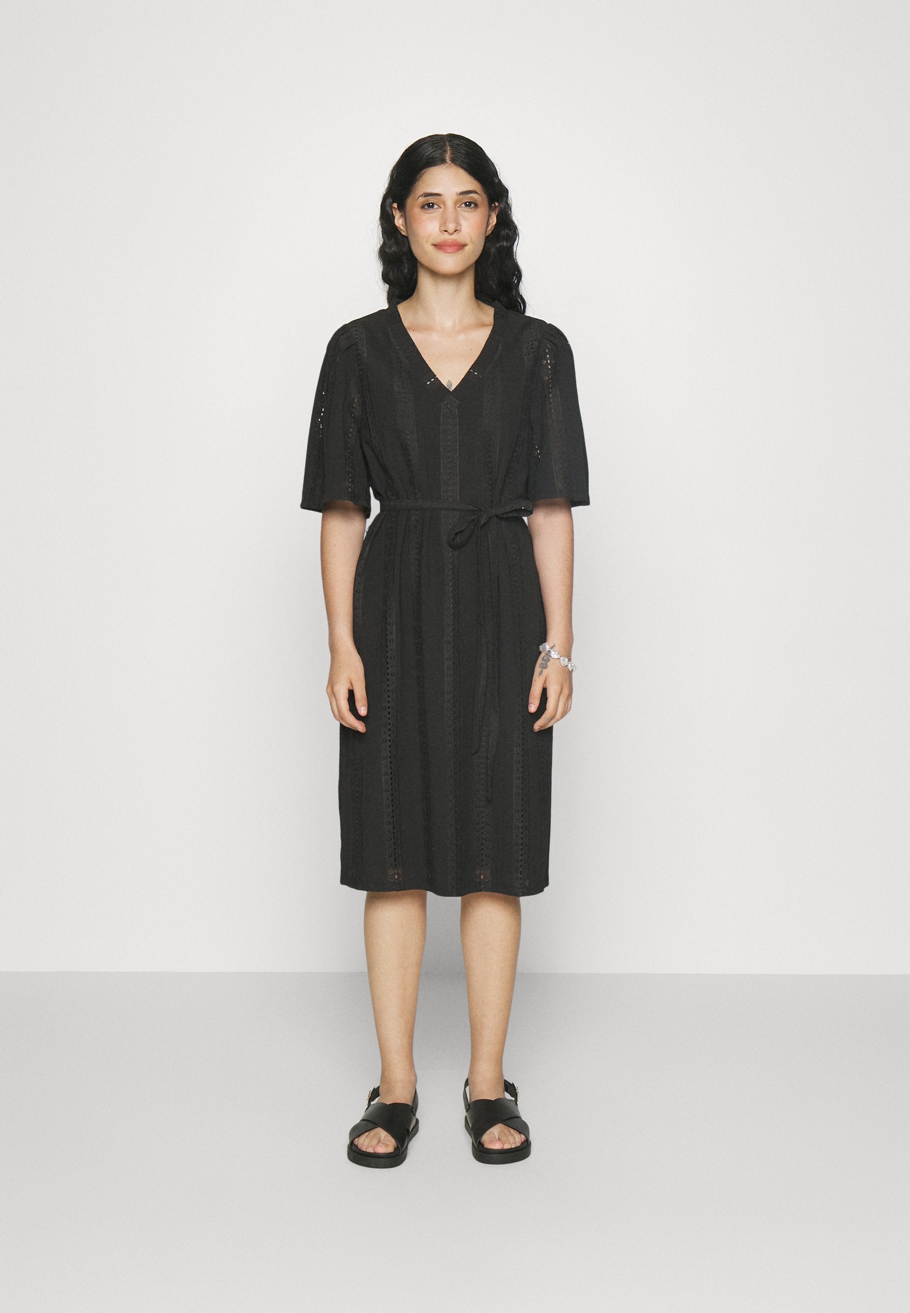 VILA Petite VIAGATHA V-NECK KNEE DRESS