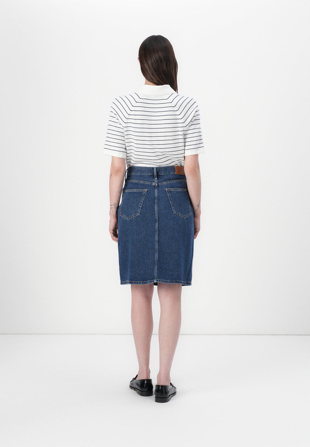 STRAIGHT KNEE SKIRT Media 4