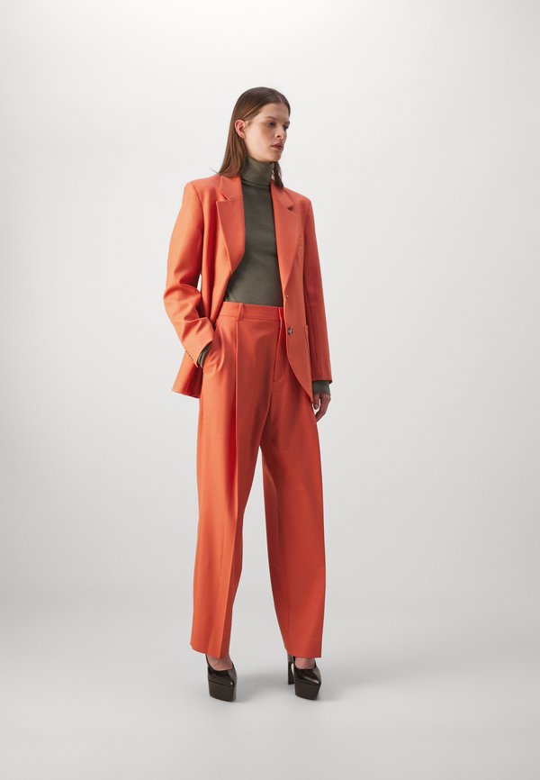 Victoria Beckham SINGLE PLEAT TROUSER