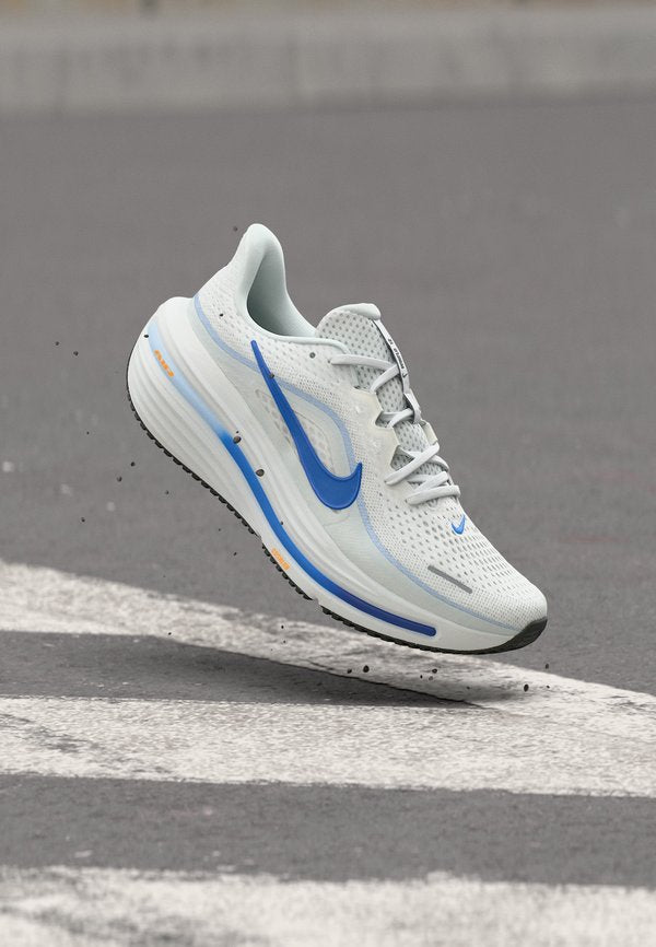 Nike Performance AIR WINFLO 12 - Road running shoes - white/blue crystal/off white/lapis/total orange/off noir